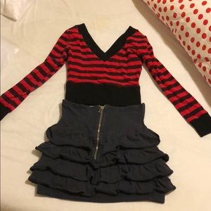 leggings acrylic, skirt and shirt are cotton